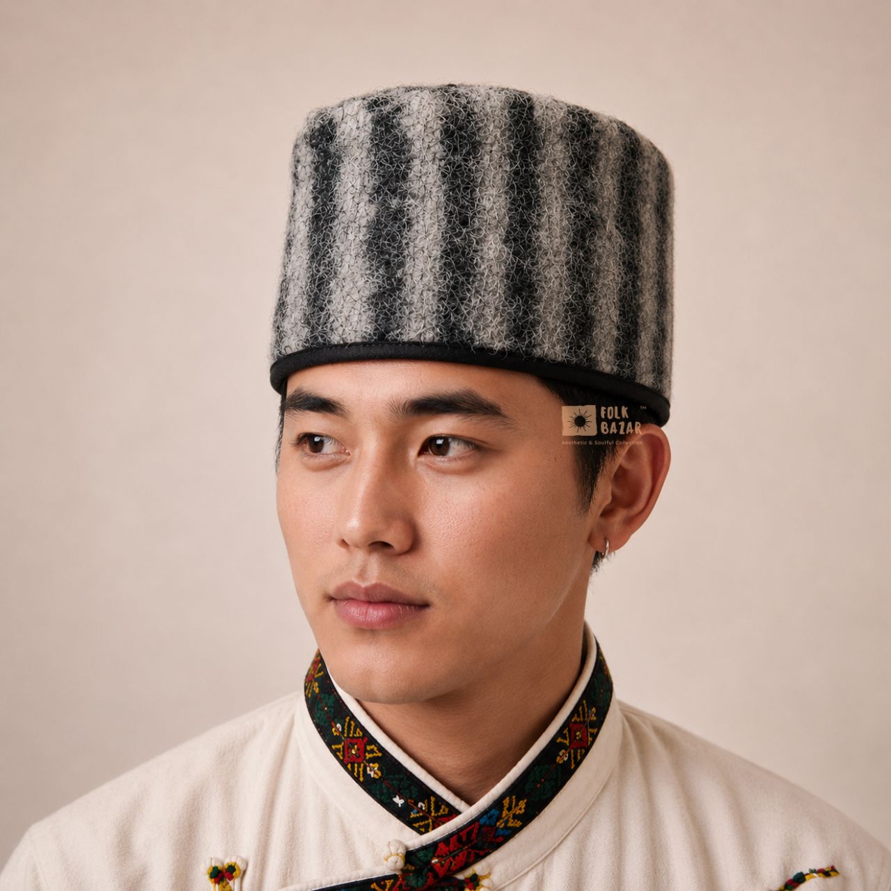 Men Gurung Topi